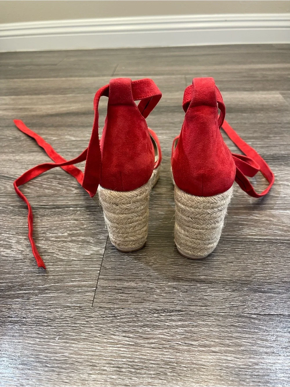 RAYE stylish red